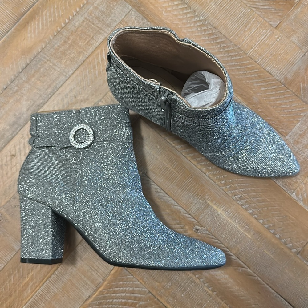 Life Stride Pewter Shimmer Pointed Toe Block Heel Silver Ankle Boot Bootie - Picture 5 of 13